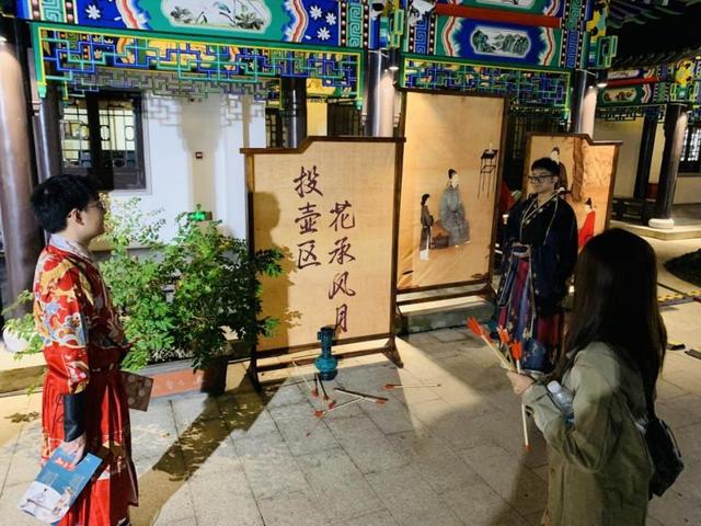 以礼迎知音，志愿暖江城，武汉文旅志愿者点靓2025知音文化周开幕式