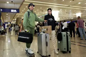 他是王一博的偶像，这位滑板大神出战奥运资格赛图片