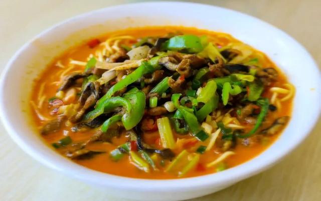 赤黄红·洪湖情 | 2025环洪湖马拉松，跑进水乡新画卷！