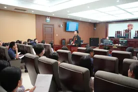 惠阳“开学法治第一课”，以庭审观摩促教学图片