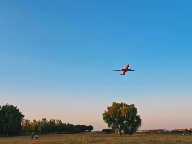 秋意正浓，邂逅浪漫！快来打卡“七站两场”地区的限定秋色