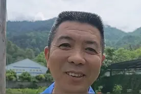 母子双双落水！危急时刻，59岁的他挺身而出.......图片