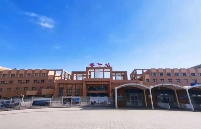 7个方向增开直达列车！网友：竟然能坐火车去看冰川了！