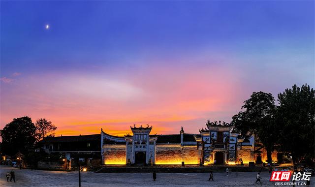 秋游时刻丨天高云淡，正是拜访荆坪古村的最好时节