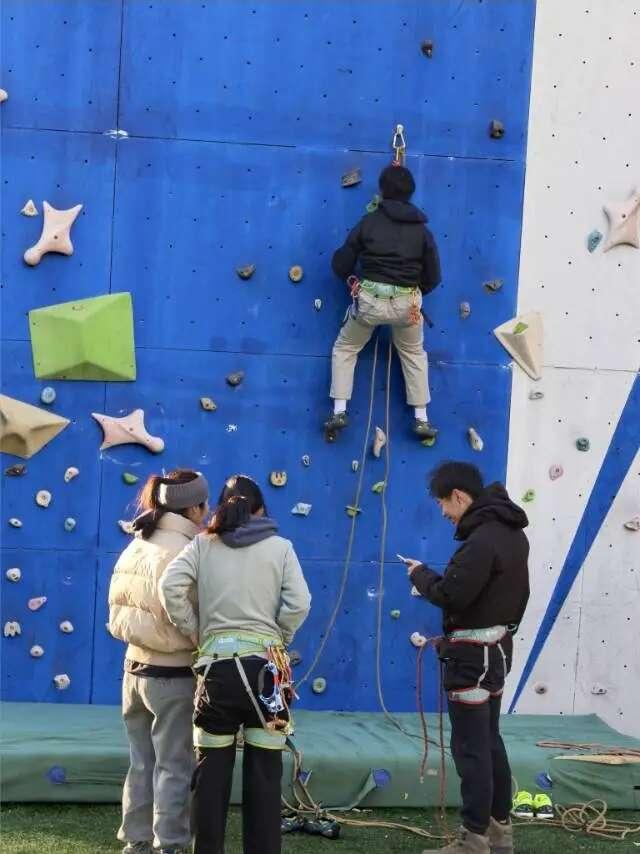 给户外运动系好“安全带” 这些高校社团有“秘笈”