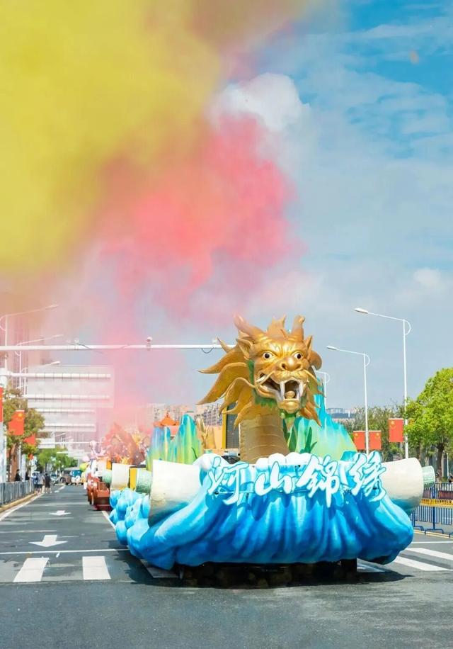 国庆免费看！2025花车城市大巡游来了！巡游线路+最佳观赏点位→