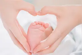 生娃发钱！高校给生育二胎家庭奖励5万，生育三胎家庭奖励再翻一倍【附中国人口现状分析】图片