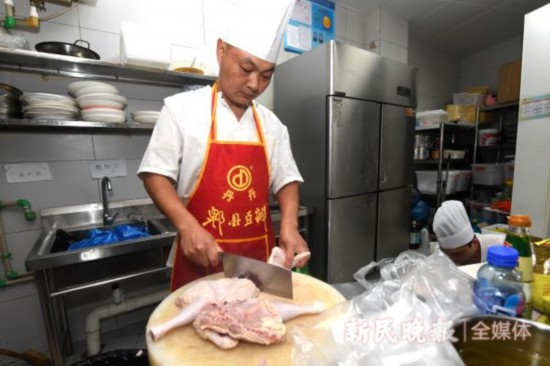 菜市场分类拣员