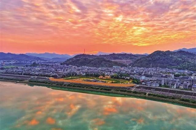 第四届湘西州旅游发展大会 | 一游观千年 龙山新玩法