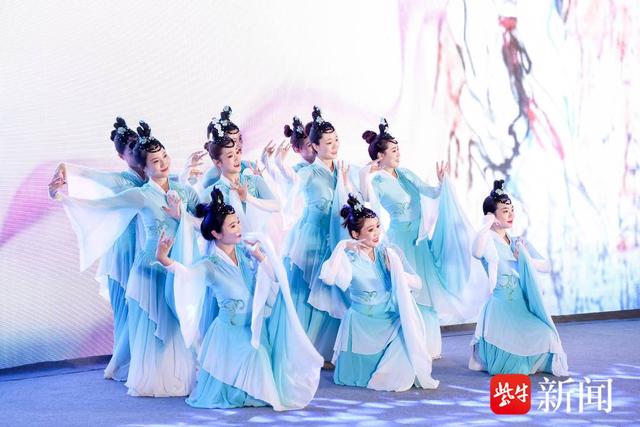 重庆、武汉、拉萨、无锡再聚首……“春晚四美”倡议共建“世界级长江文化旅游带”