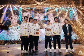 重庆狼队获2024年KPL春季赛冠军图片