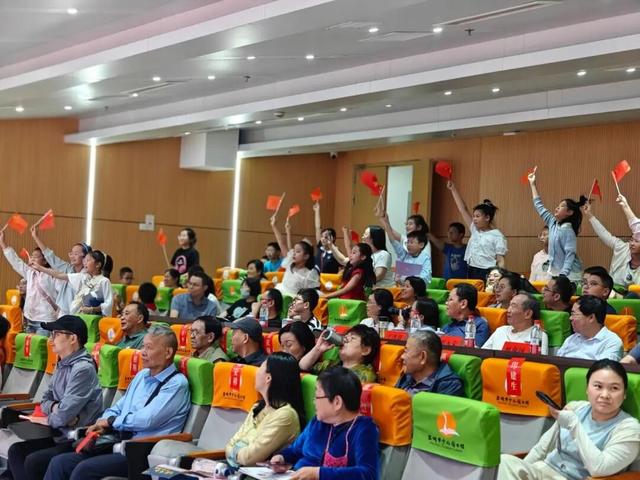这个假期，跟着图书去旅行！
