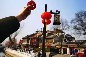 专做巴掌大小的微型风筝，什刹海“风筝爷爷”走红图片