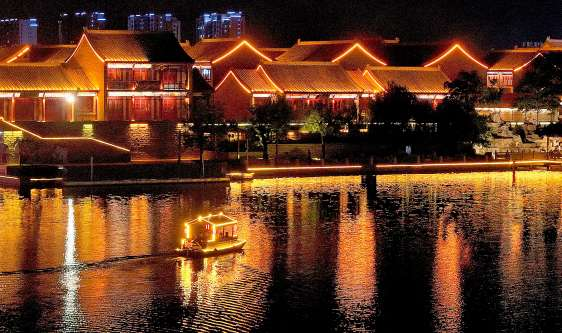 消暑夜，纳凉天——无棣古城荷花湾打开“夜间模式”的千年古城，激活古典与现代交融的城市“夜经济”