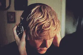 要我说，国产一百多的耳机能不碰就别碰！图片