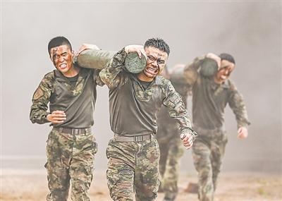 2025年，那些属于人民军队的难忘瞬间！