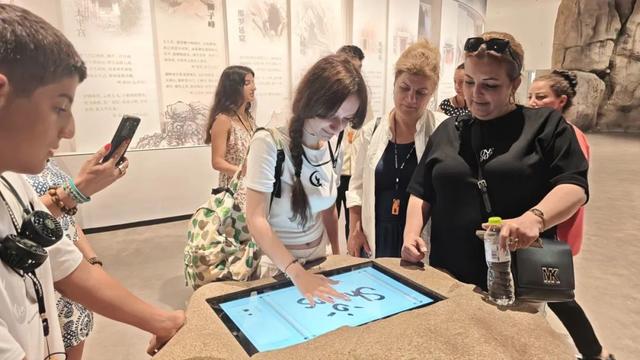 入境游再添新客源！青岛迎来山东首个阿塞拜疆旅行团！