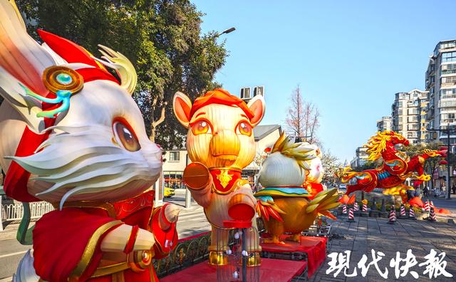 马年将近，南京老门东灯组陆续上新，你最中意哪一款？