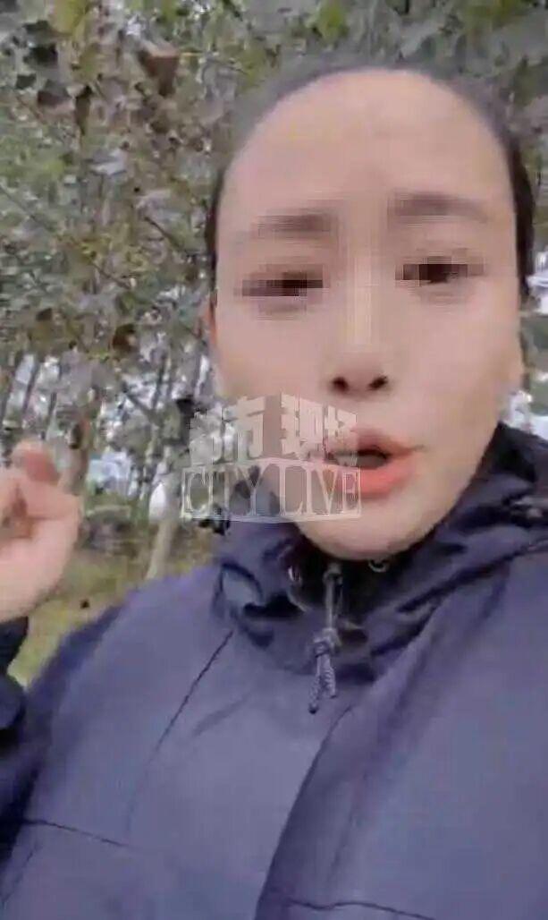 潍坊诸城一水库水现“石油色”，承包人称死鱼超3万斤，环保部门回应