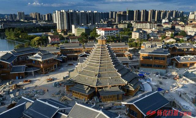 五溪潮涌满目新——写在第五届湖南旅游发展大会开幕之际
