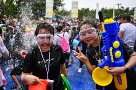 “重庆不适宜复制举办泼水节”，这个回复很务实 | 新京报快评图片