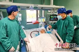 慢阻肺“蚕食”双肺达十年 新肺助六旬男子获新生图片