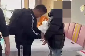 “专家荐股”“投投”是道？5名涉诈嫌疑人被抓！图片
