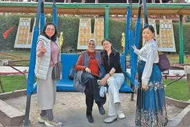 为与中国朋友并肩奋斗感到自豪图片