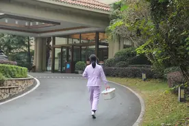 成都“网约护士”上线：有人为父母远程下单，多家医院跟进图片