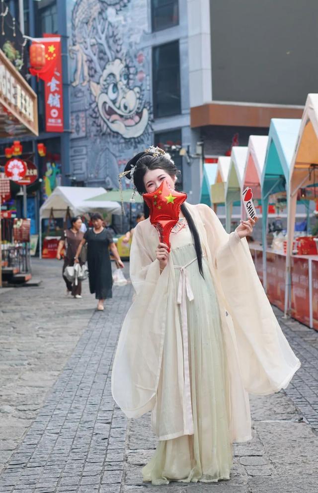 这条宝藏巷子，嗨玩攻略全公开！