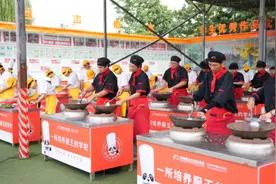 校企融合 订单式培养——郑州新东方烹饪学校如何用“食”力说话图片