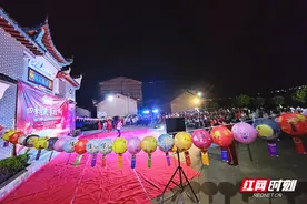 组图｜中秋意浓，郴州各地节日氛围感拉满图片