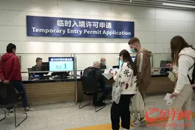 六国入境免签新政实施“满月”，广州白云机场口岸近1.7万人次享便利图片