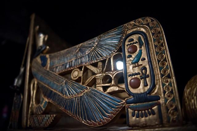 大埃及博物馆4日起正式开放，展陈5万件文物，历经20多年修建，是世界最大单一文明博物馆