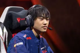 JDG不敌T1止步四强，中国战队无缘会师决赛图片