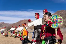 传承千年 舞动世界 一同领略藏族舞蹈的迷人风情图片