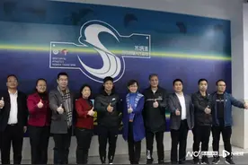 苏炳添田径后备人才基地揭牌，广东飞人盼为中国体育添砖加瓦图片