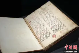 《马可·波罗游记》主题文献展在上海图书馆东馆开幕图片
