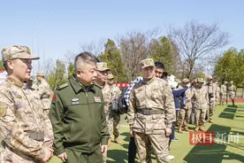 武汉市组织开展民兵军事训练规范化示范观摩活动图片