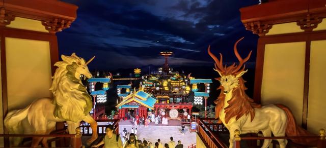 安吉把“修仙世界”搬上1168米云端，仙侠镇以奇幻叙事书写“两山”传奇
