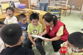 雄州街道开展“新学期 学会垃圾分类”课堂微宣讲活动图片