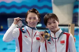 奥运播报丨全红婵、陈芋汐包揽女子10米台金银牌 “谁拿金牌都是为国争光”图片