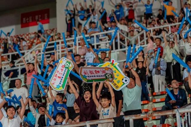 追光｜“蒙超”落幕，谁是最大赢家？