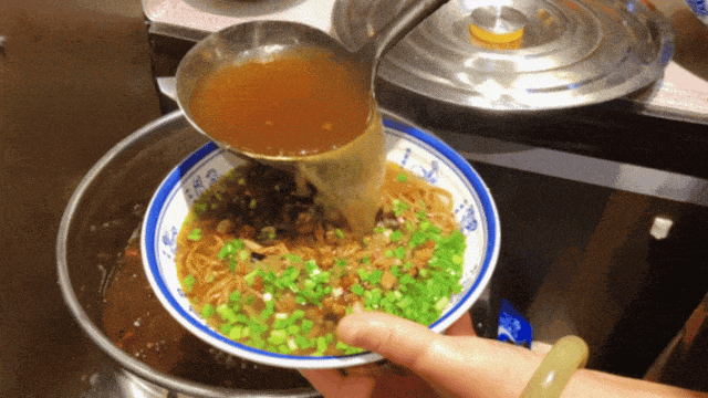 “美食+文旅”成为西安旅游新亮点！