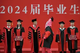 一代人有一代人的显眼包！今年毕业典礼花式整活大赏来了图片