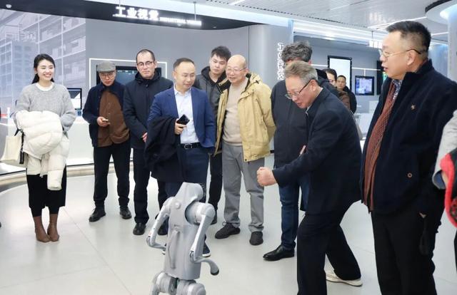 解码“产城人文湖”融合发展新画卷