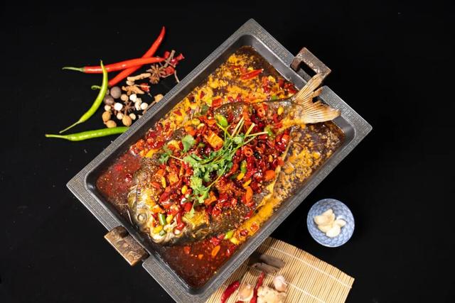 “渝超”巫溪观赛 耍事多