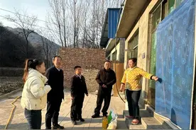 河北司法警官职业学院相关领导赴对口帮扶村走访慰问图片