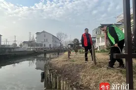 “网格蓝”助力河道治理守护碧水蓝天！常熟市碧溪街道中南村常态化组织河道巡查工作图片