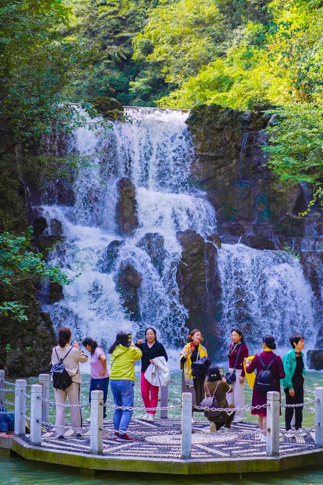 湖北荆山楚源生态文化旅游开发有限公司总经理李琼：干部拼在一线 保康力促五道峡景区国庆焕新迎客